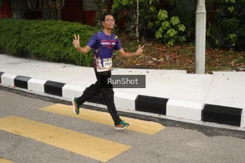 Runner Photo 4256200