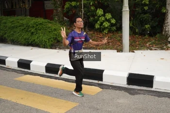Runner Photo 4256209