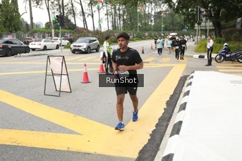 Runner Photo 4256213
