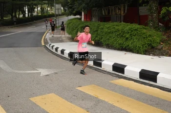 Runner Photo 4256243