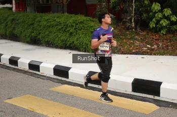 Runner Photo 4256246