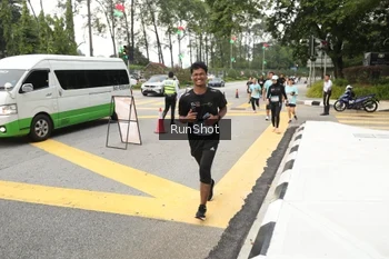 Runner Photo 4256259