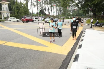 Runner Photo 4256261