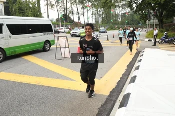 Runner Photo 4256262