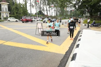 Runner Photo 4256263