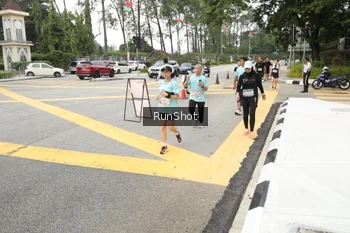 Runner Photo 4256264