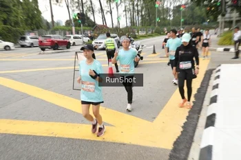 Runner Photo 4256265