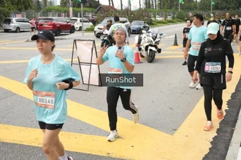 Runner Photo 4256270