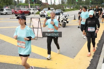 Runner Photo 4256276