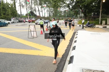 Runner Photo 4256281