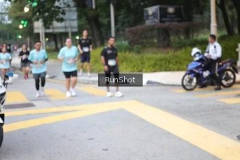 Runner Photo 4256294