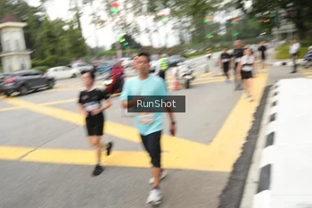 Runner Photo 4256297