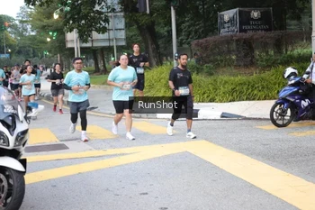 Runner Photo 4256310