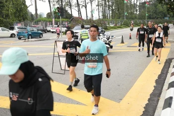 Runner Photo 4256311