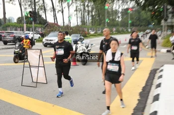 Runner Photo 4256323