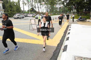 Runner Photo 4256337