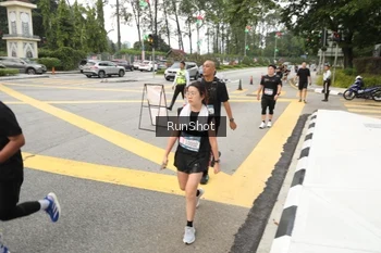 Runner Photo 4256339