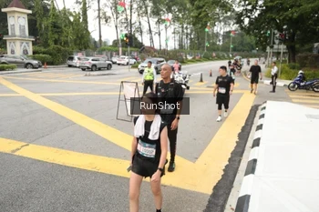 Runner Photo 4256340