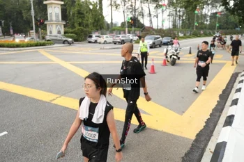 Runner Photo 4256343