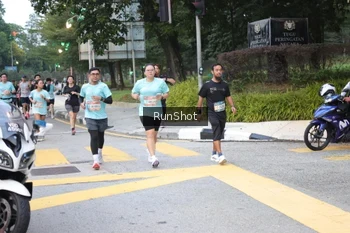 Runner Photo 4256352