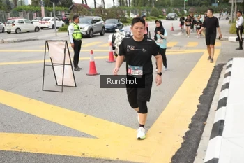 Runner Photo 4256356