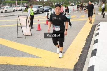 Runner Photo 4256358