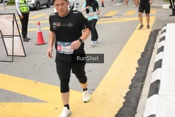 Runner Photo 4256359