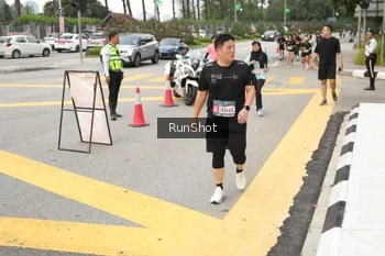 Runner Photo 4256360
