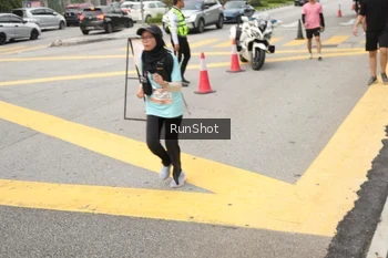 Runner Photo 4256370