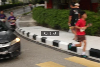 Runner Photo 4256374