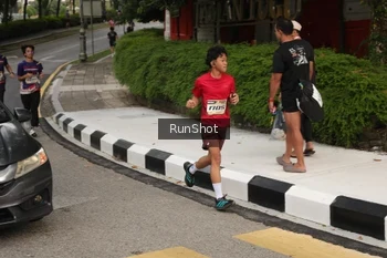 Runner Photo 4256375