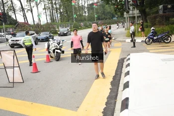 Runner Photo 4256379
