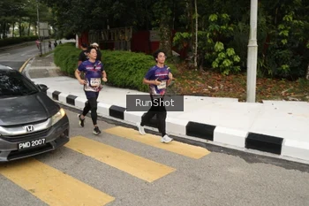 Runner Photo 4256393