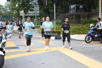 Runner Photo 4256397