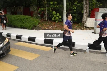Runner Photo 4256407