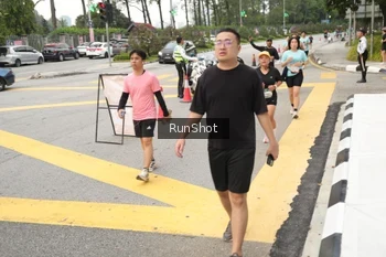 Runner Photo 4256409