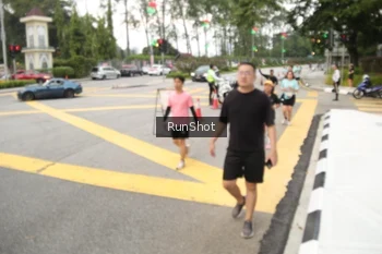 Runner Photo 4256414