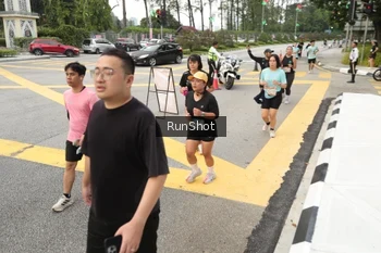 Runner Photo 4256415