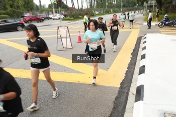 Runner Photo 4256424