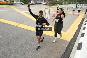 Runner Photo 4256440