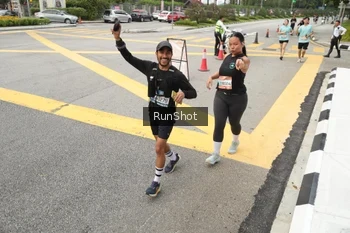 Runner Photo 4256443