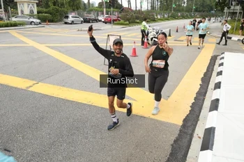 Runner Photo 4256444