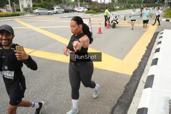Runner Photo 4256448