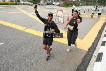 Runner Photo 4256449