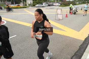 Runner Photo 4256460