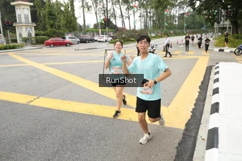 Runner Photo 4256463