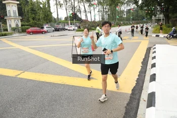 Runner Photo 4256465
