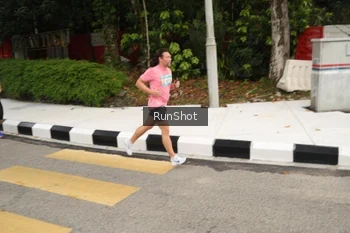 Runner Photo 4256470