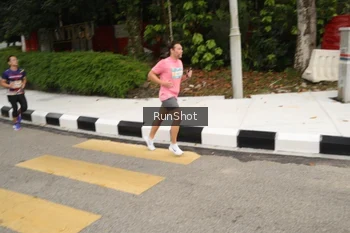 Runner Photo 4256471