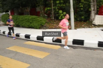Runner Photo 4256474
